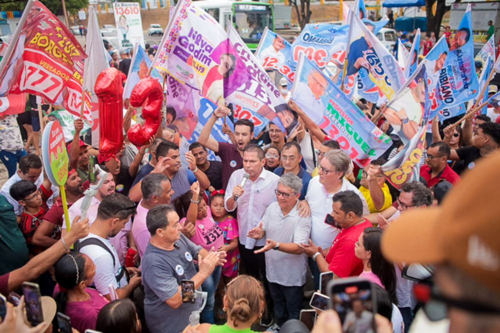 Marcelo afirma que, com a campanha, resgatou legado de Lula e Dilma em Manaus