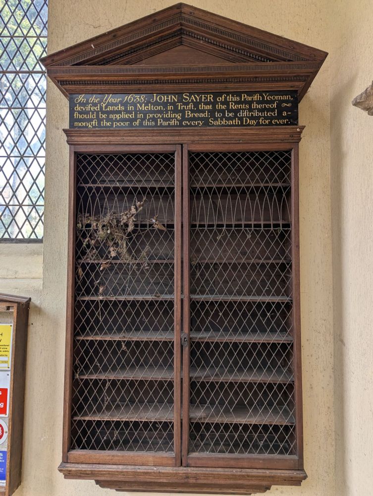 Bread cupboard 