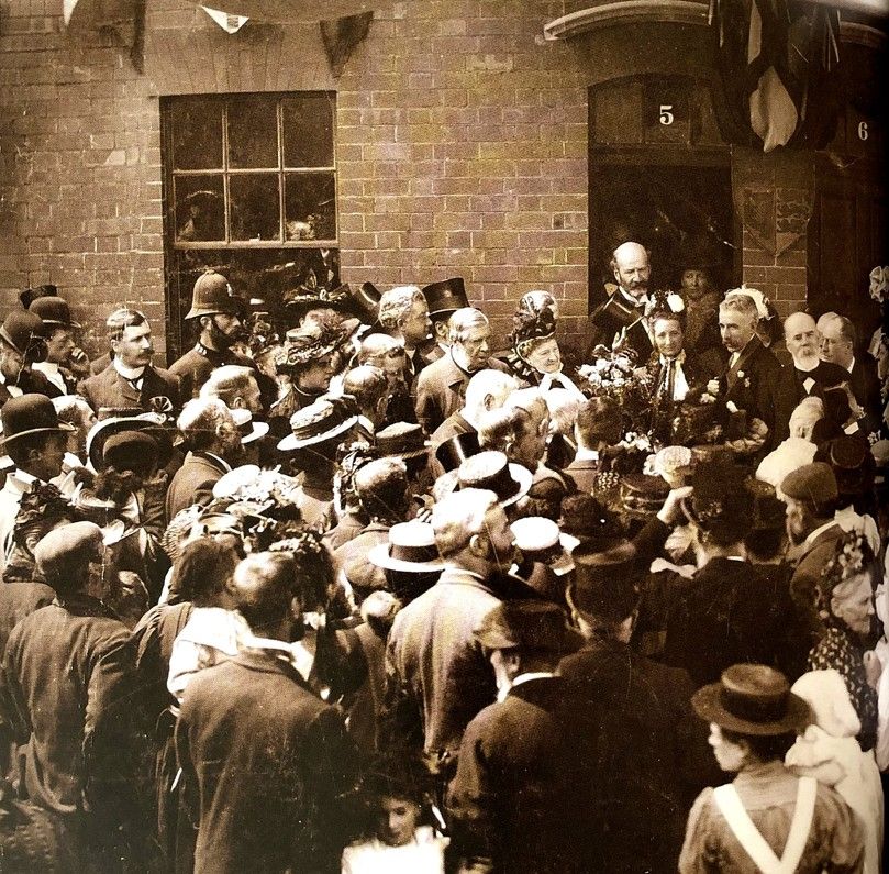 Official opening of houses 1901