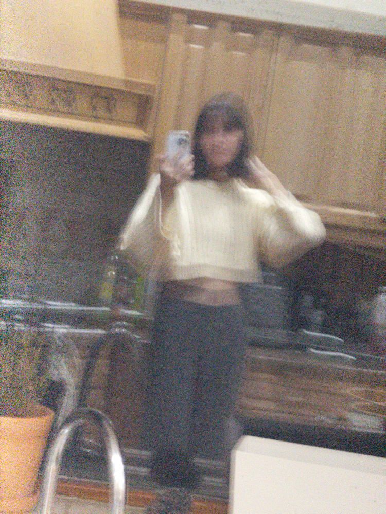 it's a blurry picture of charlotte