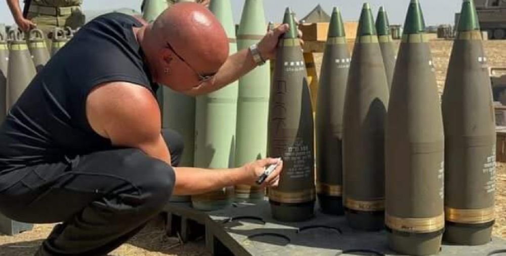 David Draiman signing a bomb 