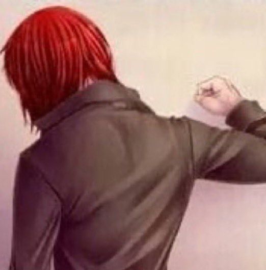 Castiel, de amor doce, de costas batendo o punho na parede, todo depressivo 