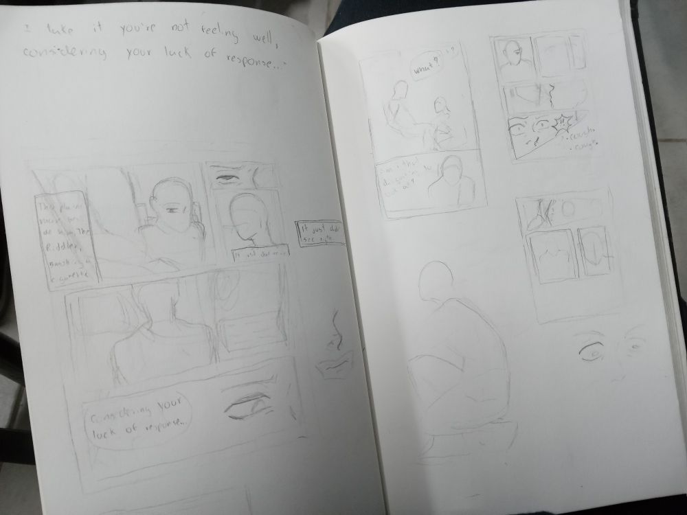 Foto do meu caderno de desenho com rabiscos de páginas de quadrinho e ideias de pose 