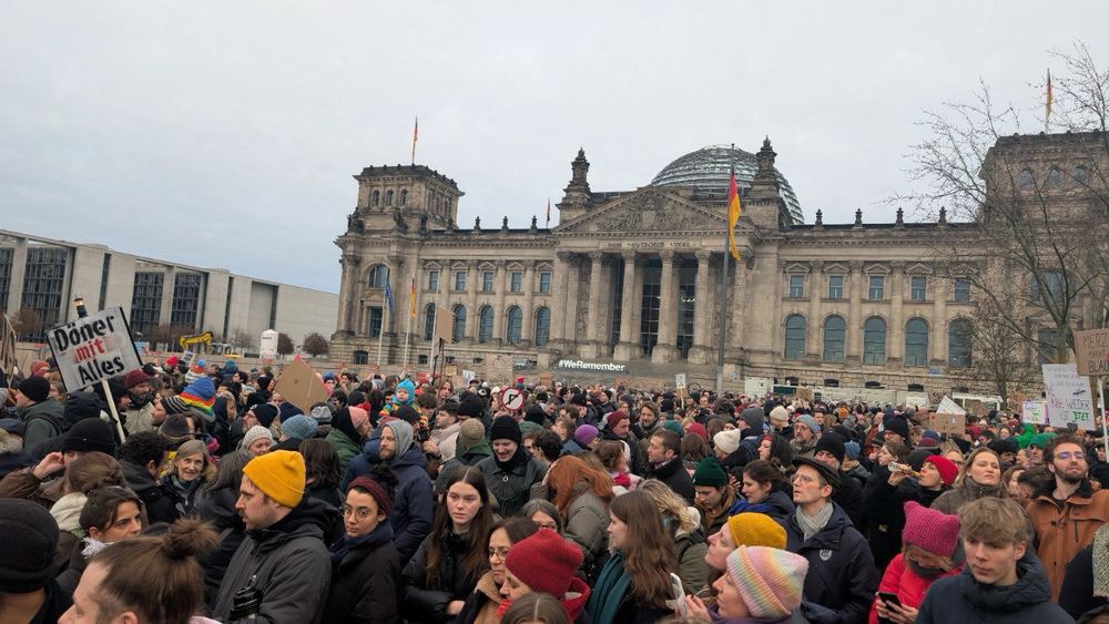 Demo gegen Merz Reichstag 