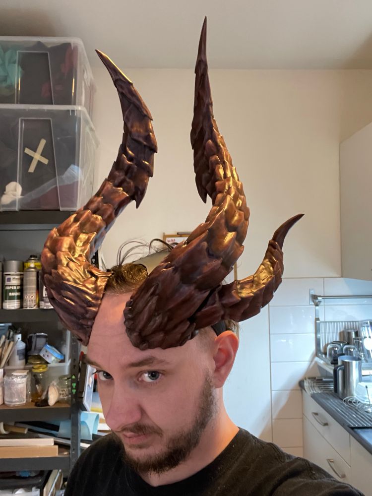 Dishy is wearing his finished Raphael horns