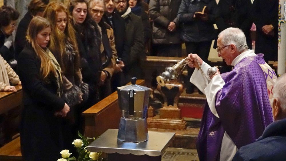 Renato Bialetti: Italy's coffee king buried in his Moka pot - CNN