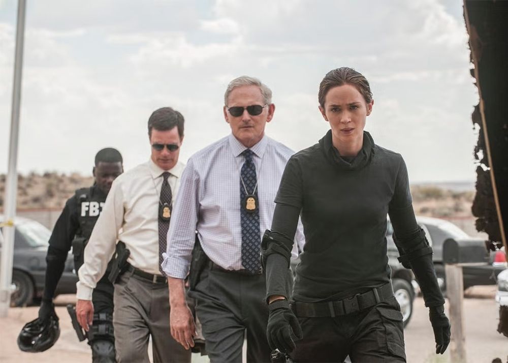 Screenshot from ‘Sicario’ (2015) Emily Blunt leads an FBI investigation.