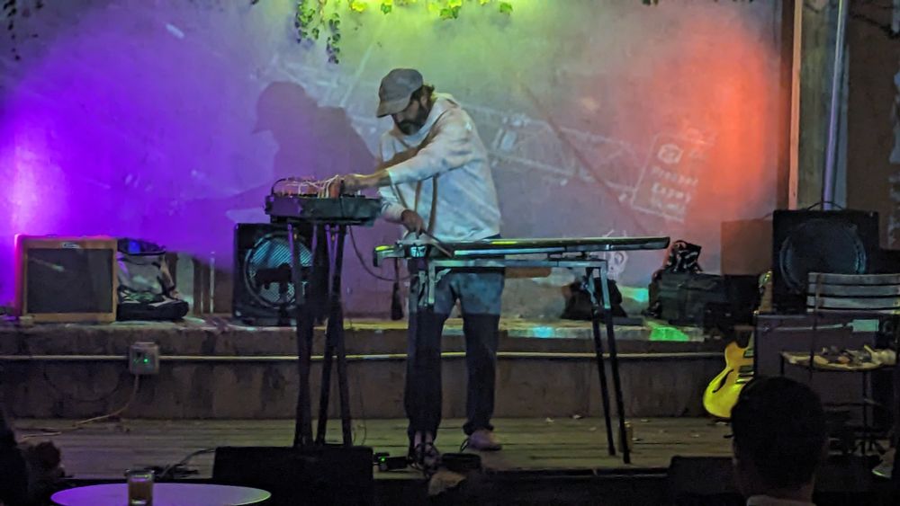 Brian Weitz bows guqin & adjusts synth 