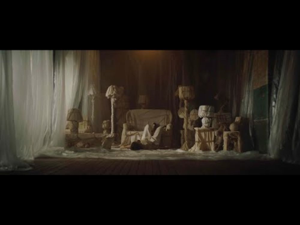 Biffy Clyro - Hunting Season (Official Music Video)