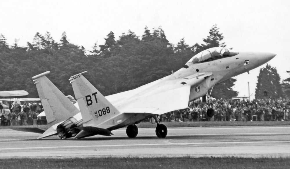 F-15B aerobraking at Bitburg AB, Germany, late 1970s (photographer unknown)