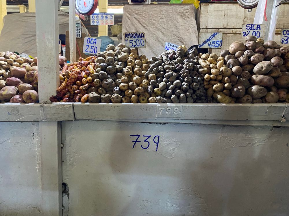 A market stall in cusco with 5+ potato varieties