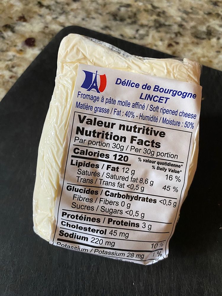 Photo of a piece of Délice de Bourgogne , French triple cream cheese 