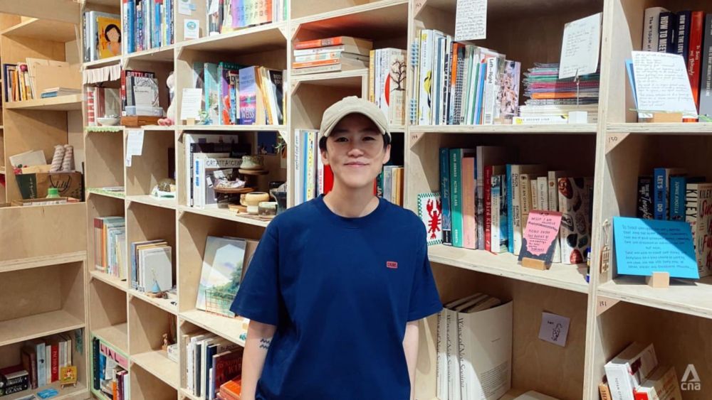 This Singaporean set up a library in Bukit Merah for people to share their books by renting shelves