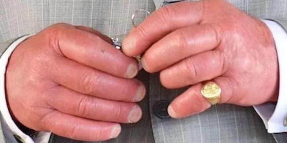 beide Häbde von König Charles