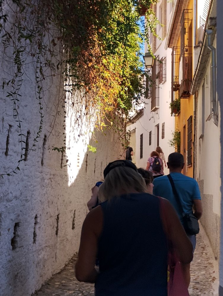 Narrow alleyway in the Albayzin, Granada 