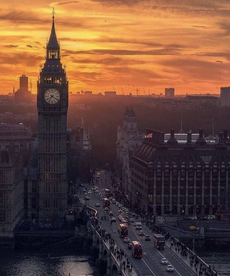 Londres te espera con atardeceres mágicos sobre el icónico Big Ben. Vive el encanto británico, déjate sorprender 💫🇬🇧 #Londres #ViveLaExperiencia

¿Quieres más info o cotización? Escríbeme por MD.

✈️🚢🚂 #viajes #travel #QuieroEstarAhi