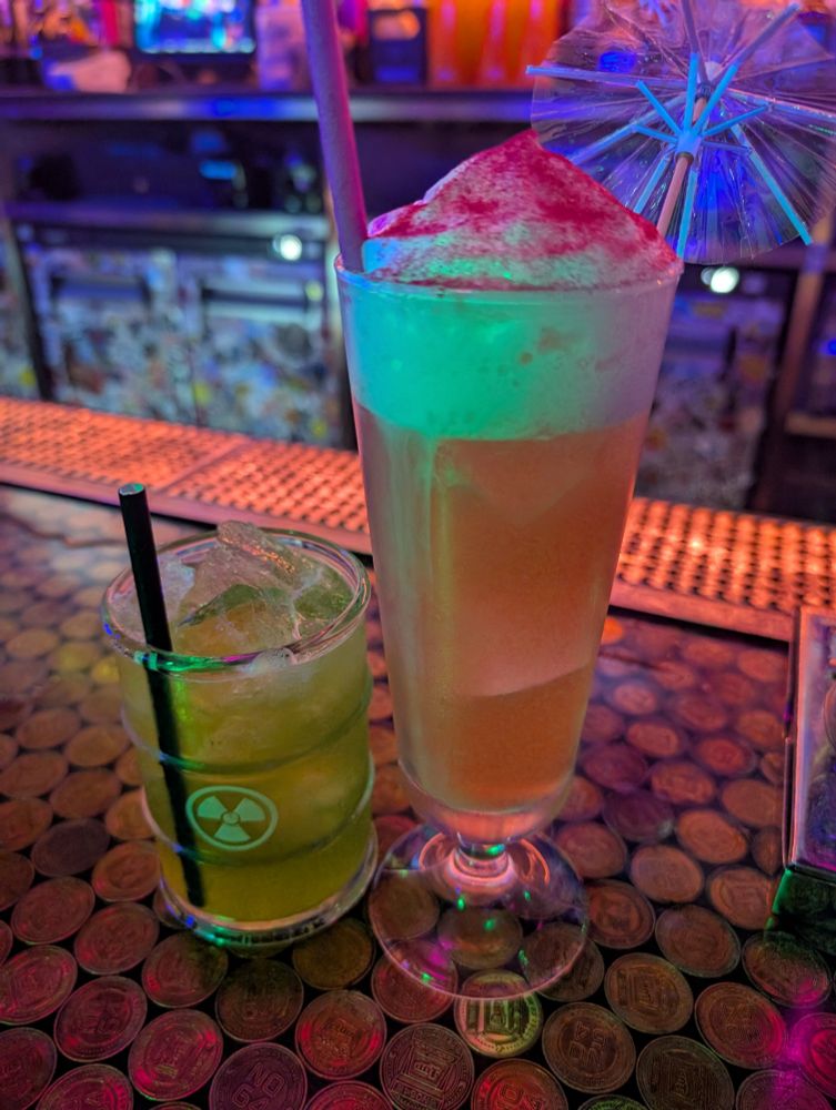 Lake Springfield and a Peach on the Beach cocktail from NQ64 bar