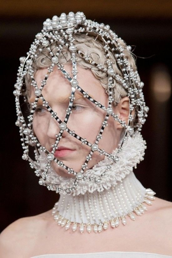Pearl Head Cage from Alexander McQueen