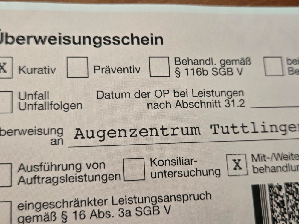 Überweisung ins Augenzentrum 