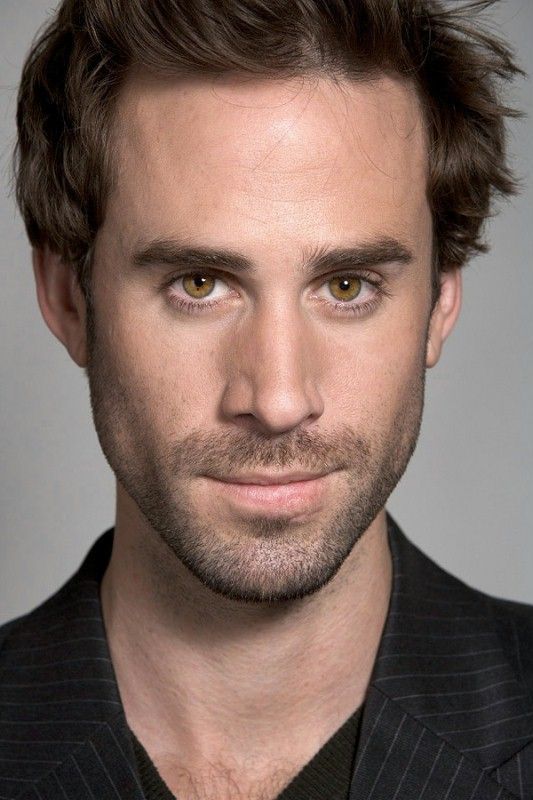 A photograph of the actor Joseph Fiennes as a young man.