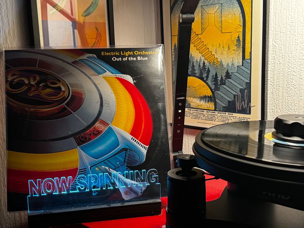 Spinning Electric Light Orchestra: Out Of The Blue on vinyl. 