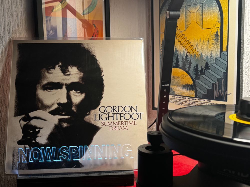 Spinning Gordon Lightfoot: Summertime Dream on vinyl. 