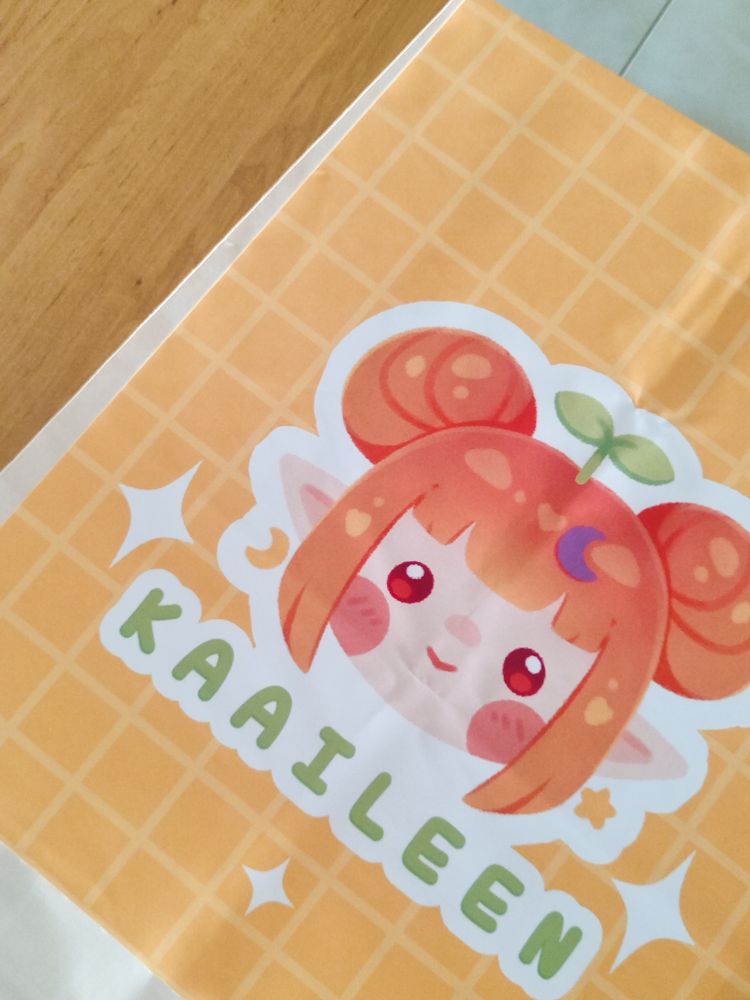 Pic of my first table runner for art conventions!