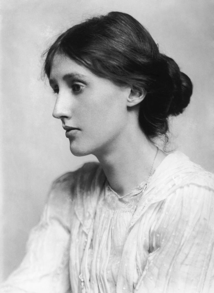 Black and white image of a young Virginia Woolf.