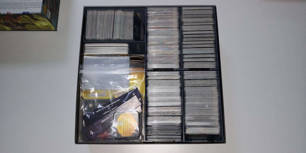 Inserto personalizado para meter el juego de mesa Aeon's End y su primera expansión La Guerra Eterna en una sola caja.