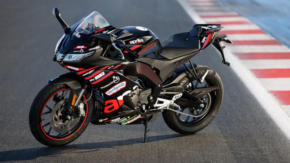 Fuelling teenage motorcycle dreams for more than 30 years, the new 2025 Aprilia RS 125 GP Replica combines the current MotoGP livery with a modern 125cc engine and electronic aids.