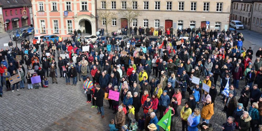 "Tolles Signal" für die Demokratie: 500 Menschen demonstrieren in Langenzenn gegen rechts