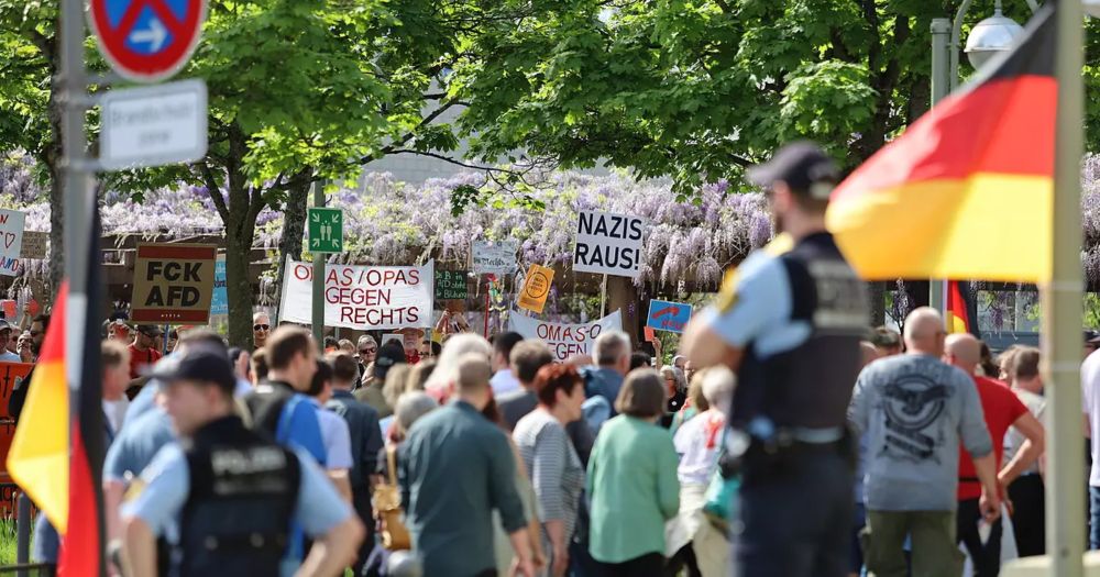 Alle Bilder zur "Demo gegen rechts" in Neureut | ka-news