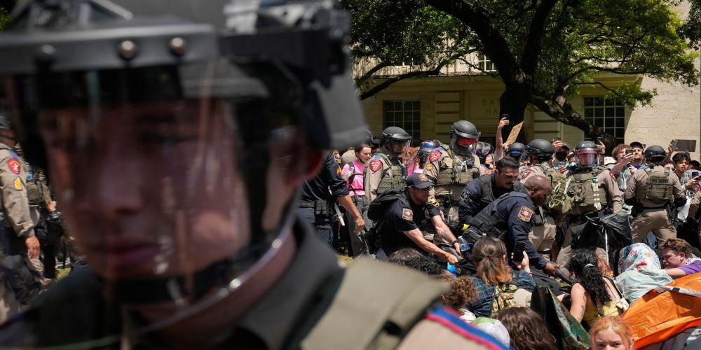 UT-Austin professor arrested, fired after police confrontation at Pro-Palestinian protest