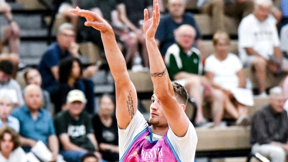 Couch: Wait, what? Carson Cooper is shooting 3s? That's the plan, MSU basketball center says