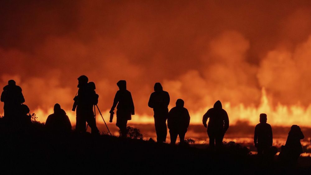 Glass splinters ejected from Iceland volcano as eruption continues