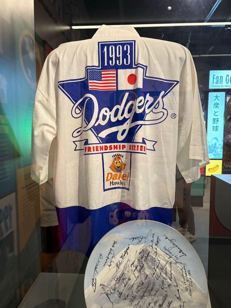 Kimono from Los Angeles Dodgers 1993 friendship tour of Japan