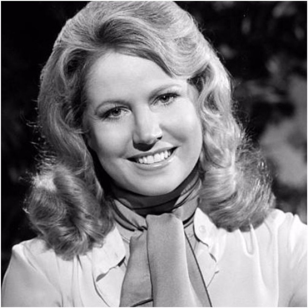 Leslie Charleson assumes the role of Dr Monica Bard Webber (later Quartermaine) on ABC soap opera General Hospital 