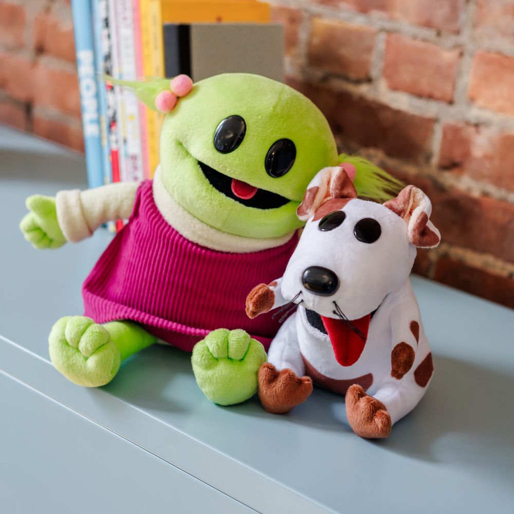 Nanalan' Russer Plushie by Uncute (picture with Mona).jpg