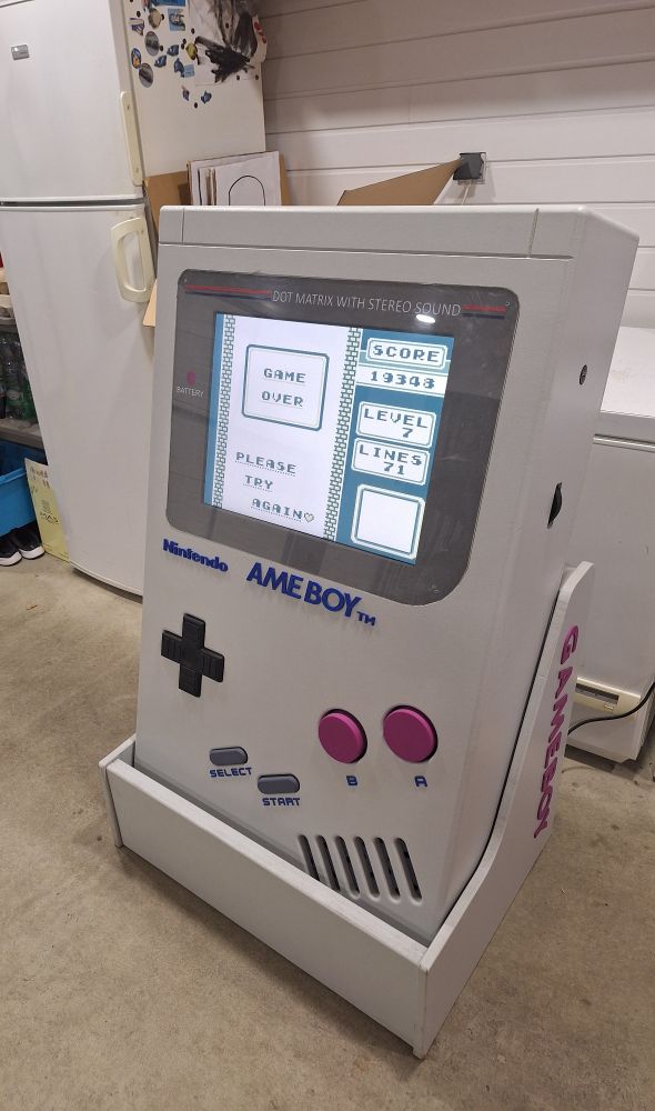 Une gameboy xxl