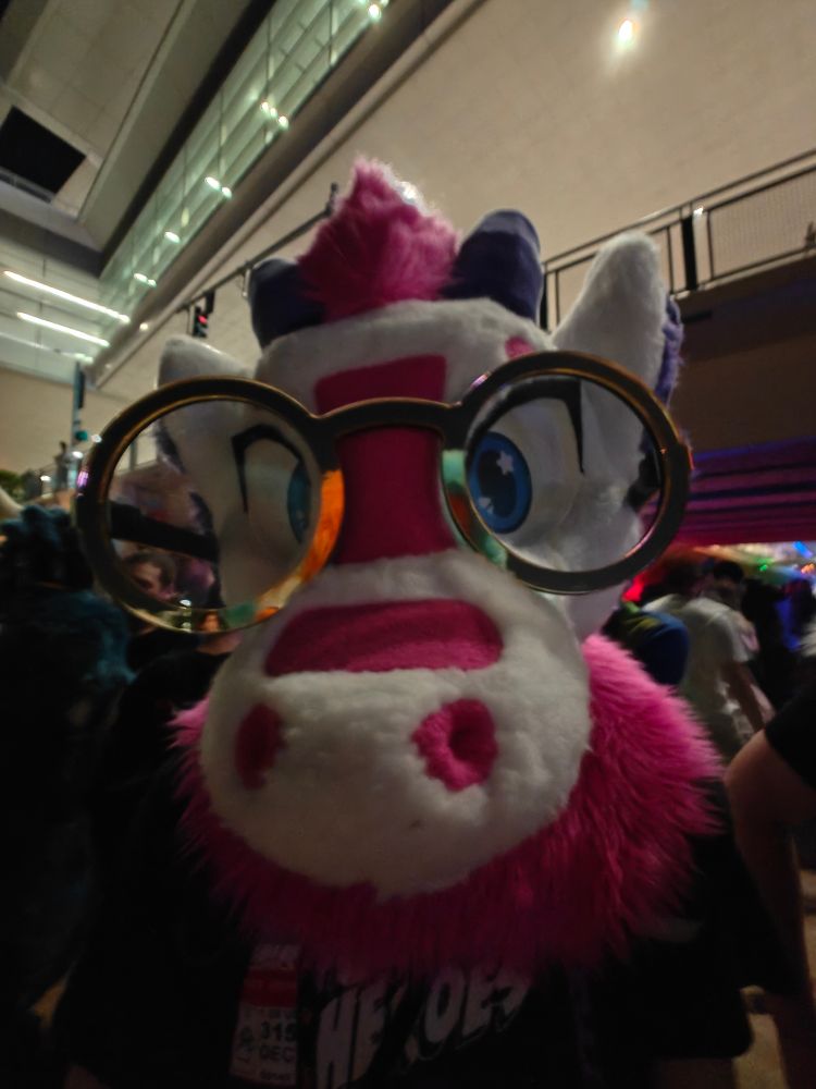 The first time I could see, thanks Viet for letting me borrow your glasses 😁