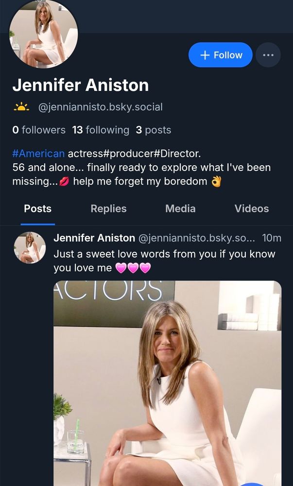 Screenshot of a fake Jennifer Aniston profile 