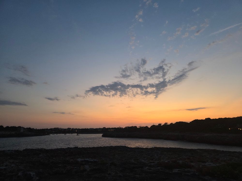 Abendhimmel mit Meer.