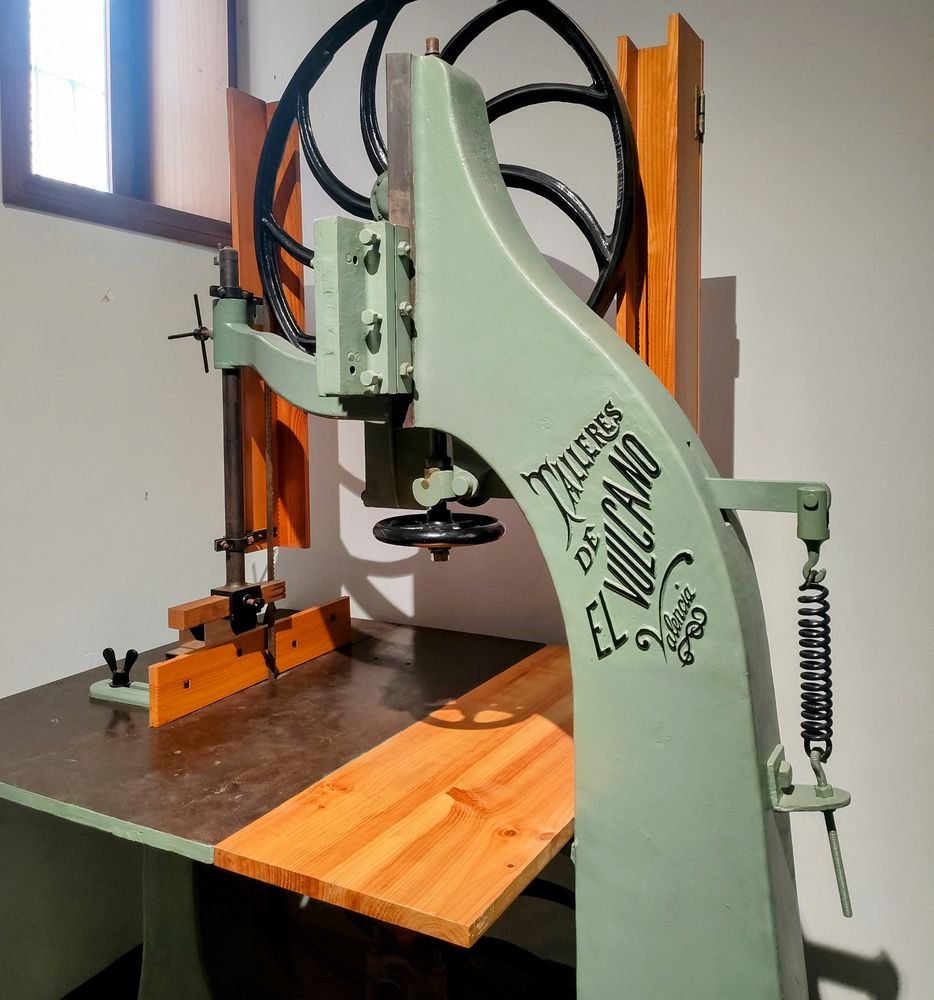 Antike Nähmaschine, Metall