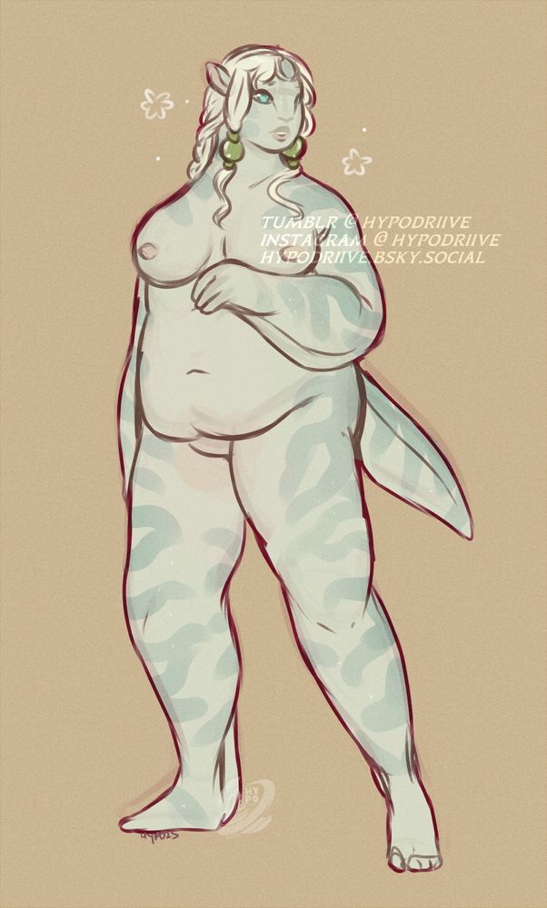 A plus sized pale reef na'vi-human hybrid, undisclosed whether a recombinant or other project. She has pale grey-green skin with peach highlights, and faded grey-green markings with an overly short tail and queue. 