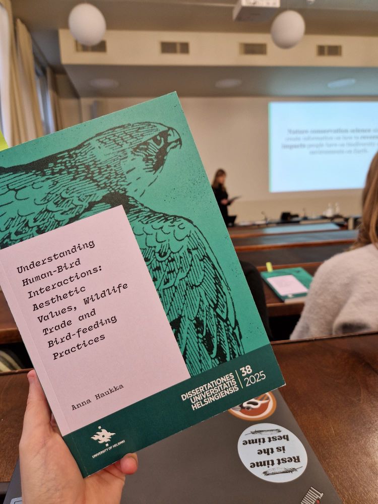 Image of PhD thesis book cover ”Understanding Human-Bird Interactions: Aesthetic Values, Wildlife Trade and Bird-Feeding Practises”