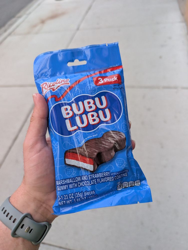 photo of a candy called "Bubu Lubu"