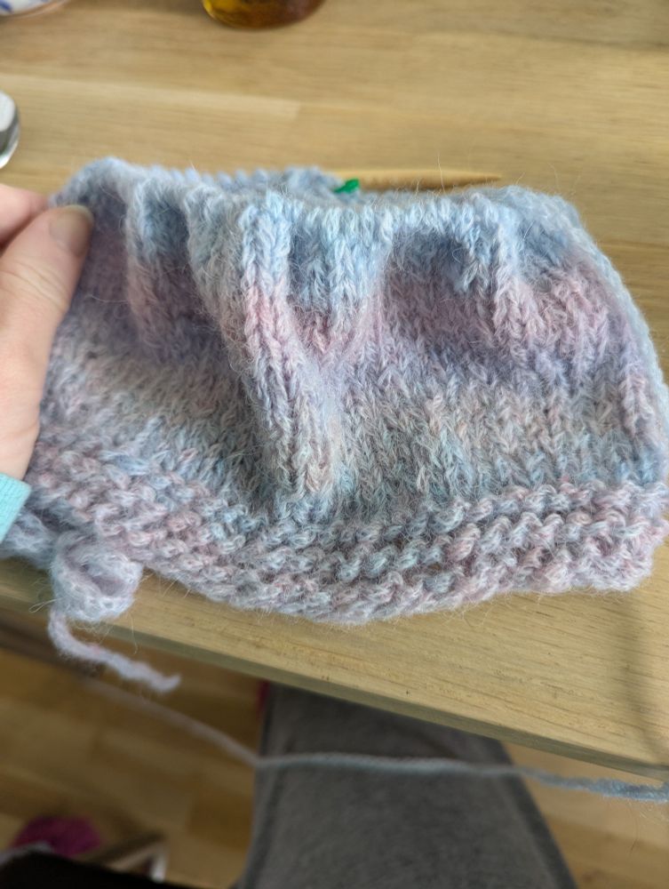Bigger view of the work in progress, expanded to ~90 stitches