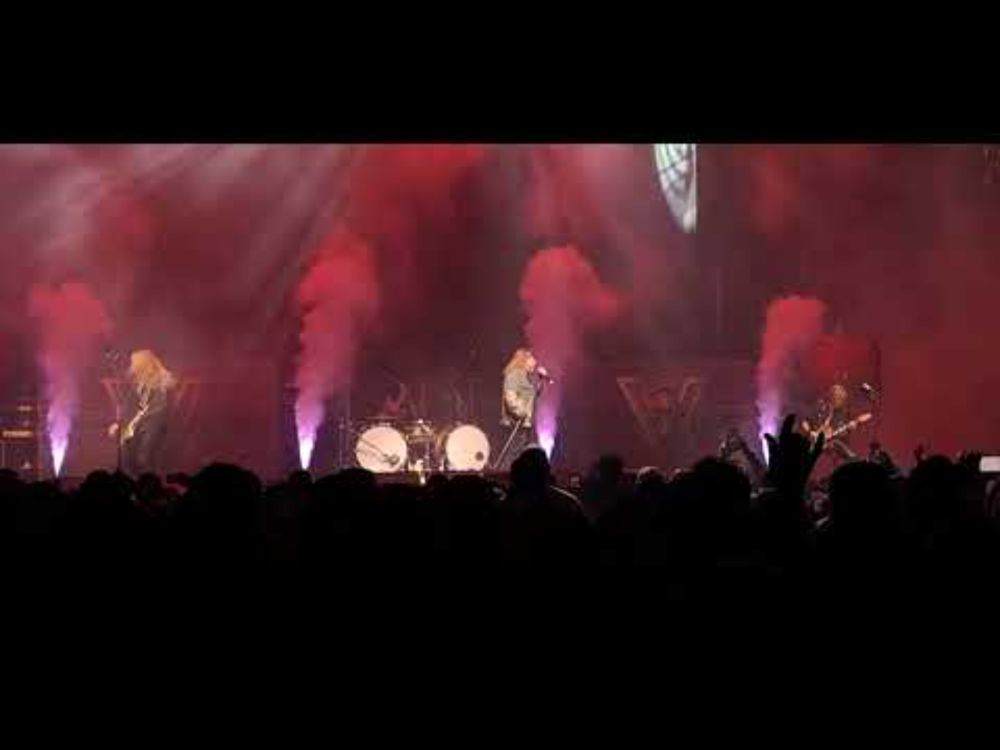 Vince Neil - Shout at the Devil - Boston, MA 8/1/25