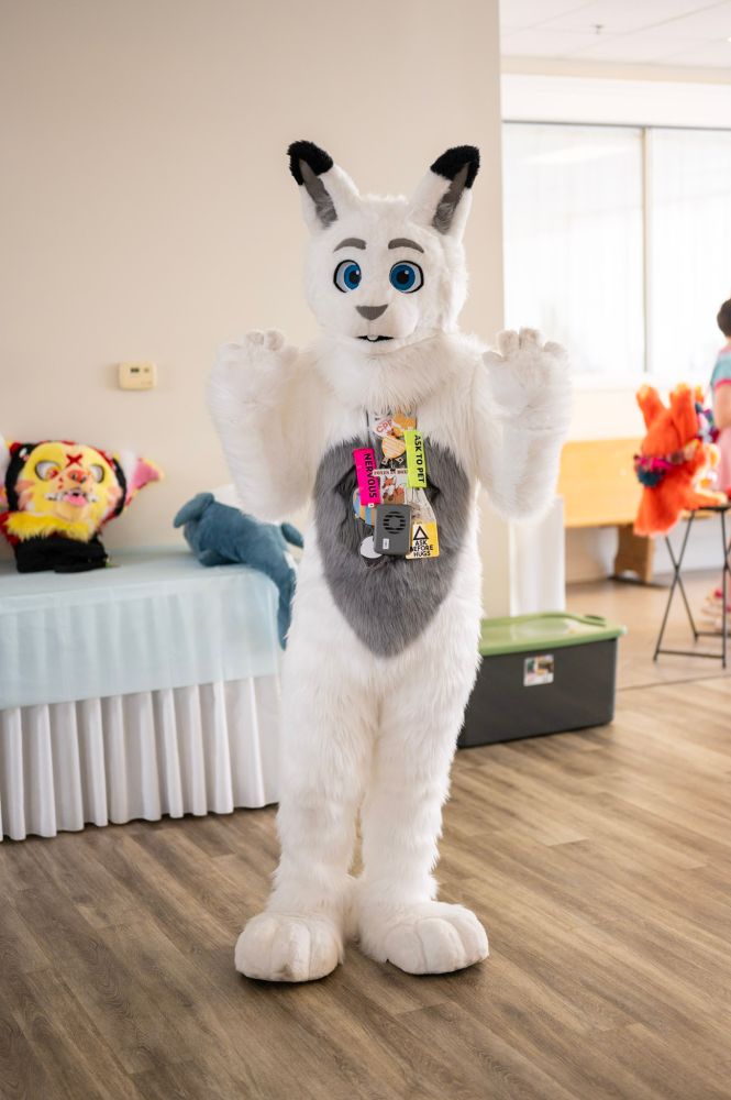 Quick in fullsuit form. Pretty much completely white except for the front