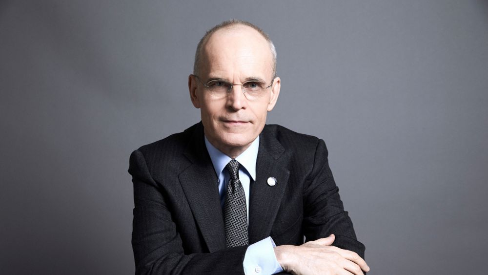 Željko Ivanek